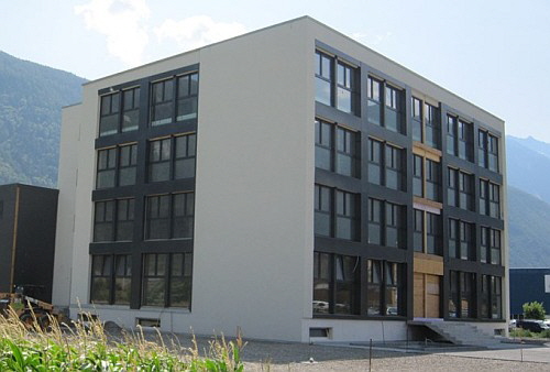 Ultra System - Firmengebäude Ultra System - Firmengebäude